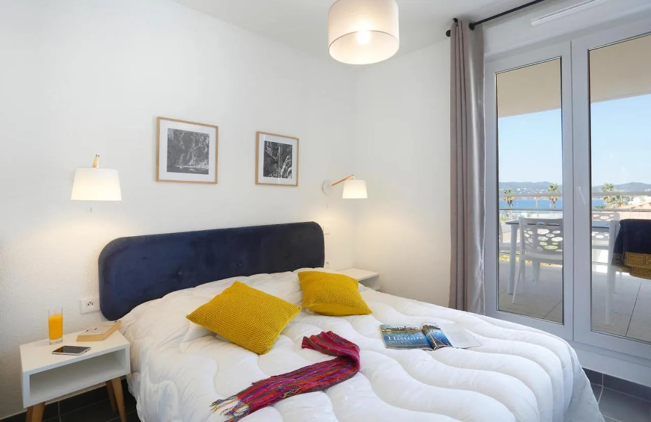 Residence Nemea Le Cap Azur 滨海圣芒德里耶 4*,  法国